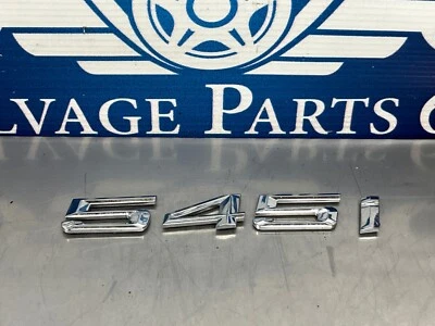 BMW 545i 2005 - E60 - números de maletero - letras - cromo - 131 k Foto 1 de 4