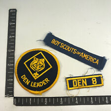 Boy Scouts / Cub Scout Patch Lot Of 3 Items Including Den Leader & Den 8 08R1