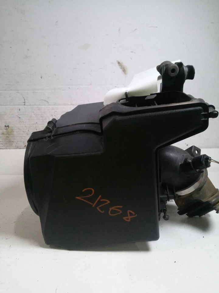 2016 Ford Escape Air Cleaner Assembly OEM Used 1.60L 118k Miles NJ25-21268 - Image 1 of 4