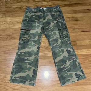Y2K Old Navy Baggy Cargo Utility Pockets Green Camo Print Pants Size 16 - Picture 1 of 13
