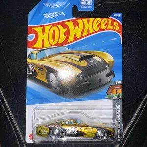 Hot Wheels Super Treasure Hunt Aston Martin - Bild 1 von 13