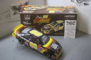 2001 Dale Jarrett UPS Race The Truck 1/24 Action NASCAR Druckguss handsigniert - Bild 1 von 2