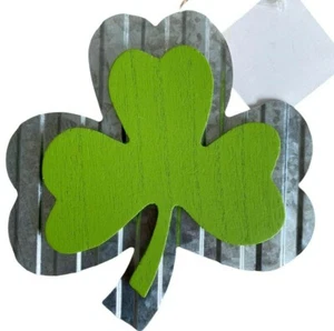 Green Shamrock Ornament Metal/Tin 5.79" x 6.30" - Picture 1 of 4