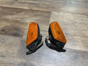 10-13 Suzuki Kizashi FRONT BUMPER LEFT & RIGHT SIDE MARKER LIGHT SET OEM NICE - Picture 1 of 3