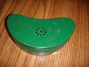 Caja de cebo vintage OLD PAL clip de cinturón aluminio estaño verde patentado - Imagen 1 de 3