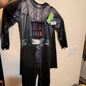 Starwars Darth Vader Size 4/5 Small New With Tags No Mask Smoke Free. Never Worn - Picture 1 of 5