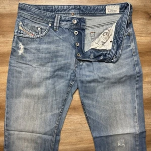 Diesel Jeans Men 32x32 Blue Larkee Straight Leg Thrashed Denim Cotton 0888A - Picture 1 of 12