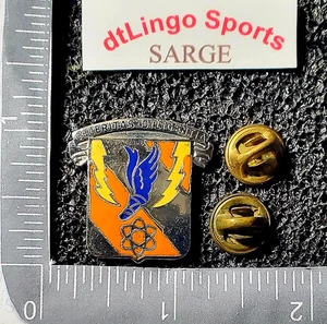US Army 8th Signal Battalion DUI/DI Unit Crest Pin G-23 (INV-4) - Bild 1 von 2