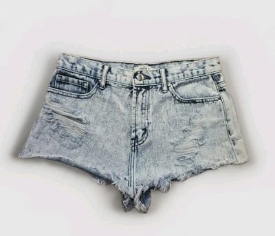 NUEVO FOREVER 21 Pantalones Cortos de Jean Denim 28 Distressed tiro medio Y2k Azul Claro Descarado Foto 1 de 4