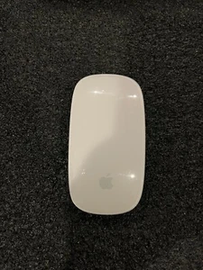 Apple Magic Mouse, Wireless - Model No: A1296 3VDC - Afbeelding 1 van 2