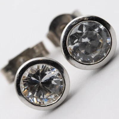 Vintage 9ct White Gold CZ Stud Earrings - Image 1 of 4