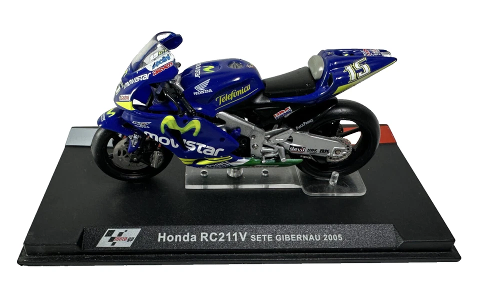 MODELLINO MOTO DIECAST  HONDA RC 211V SETE GIBERNAU 2005 1/24 - Immagine 1 di 4
