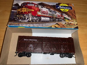 Athearn HO Scale Great Northern GN 40’ Stock Car Rd#55405 Kadee’s - Picture 1 of 7