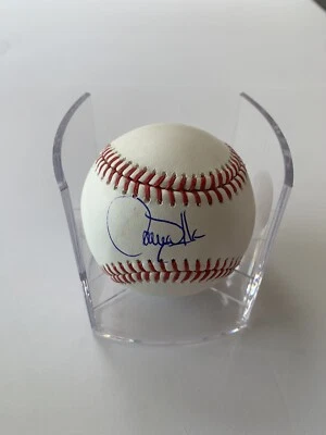 LARRY WALKER 97 MVP ROOKIES EXPOS HOF SIGNED MLB BASEBALL BECKETT AUTOGRAPH - Image 1 of 2