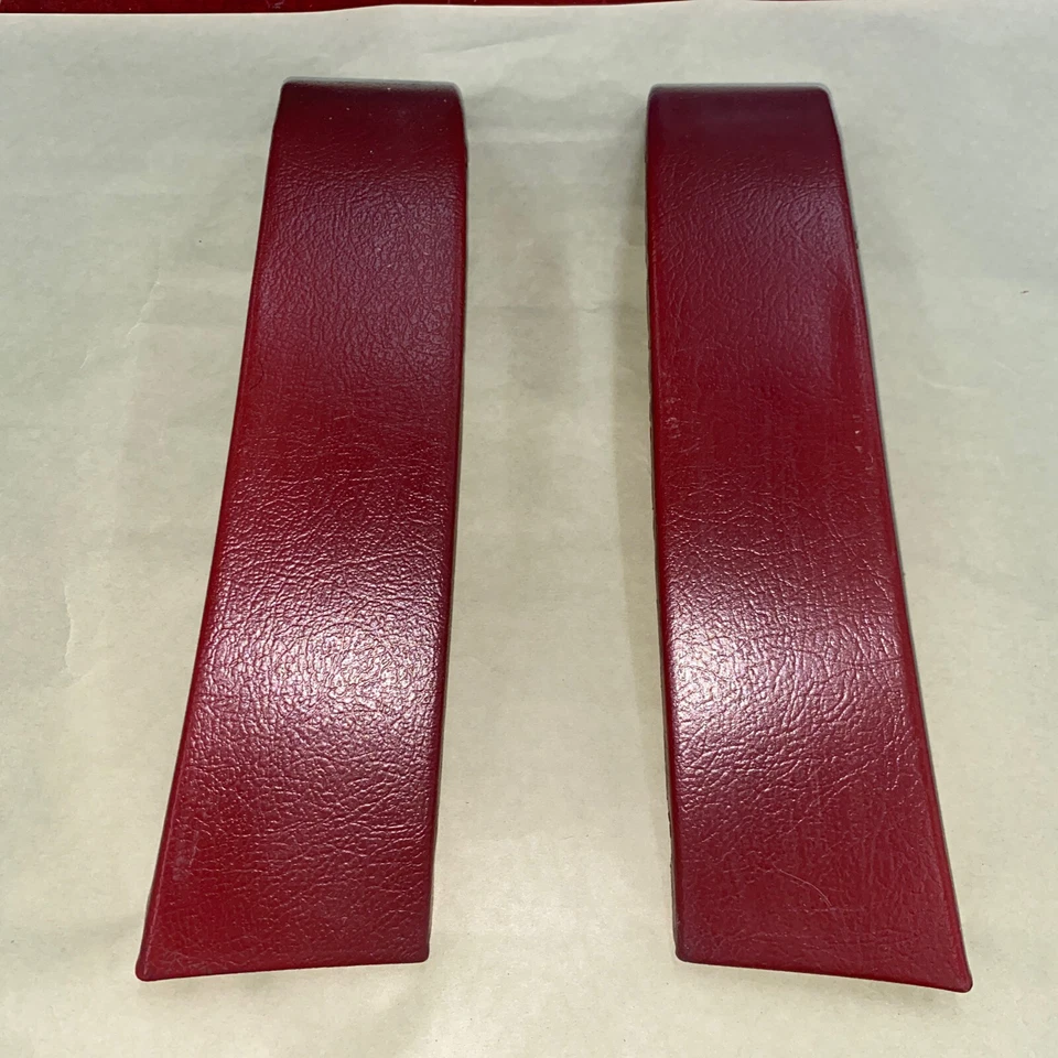 Pontiac Grand Prix 1964 panel de relleno de asiento trasero derecho y derecho original GM OEM Foto 1 de 3