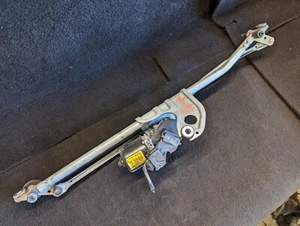 2007-2013 MINI COOPER R55 R56 R57 FRONT WINDSCREEN WIPER MOTOR LINKAGE 53555304 - Picture 1 of 8