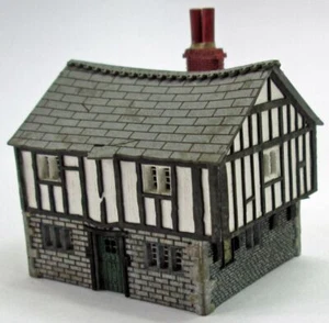 Ancorton OOTC1 Tudor House Laser-Cut Kit OO Gauge - Picture 1 of 1