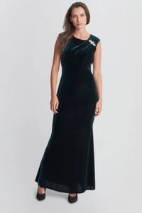 GINA BACCONI Edina Maxi Velvet Gown Dark Green With Brooch Size 16 RRP £250 - Picture 1 of 7