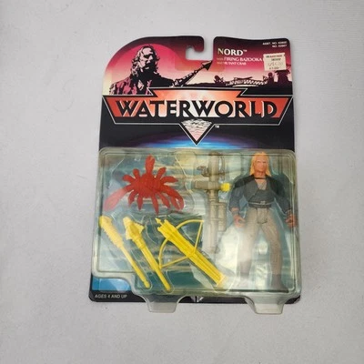 Boneco de ação Waterworld Nord com disparo de bazuca e caranguejo mutante 1995 Kenner - Imagem 1 de 4