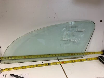 Cadillac Series 61 1941 OEM cupé de 2 puertas derecha cuarto trasero ventana (dg94) Foto 1 de 4