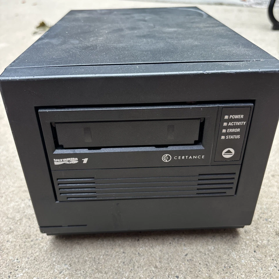 Seagate STU62001LW Certance Ultrium LTO1 Tape Drive - Image 1 of 3