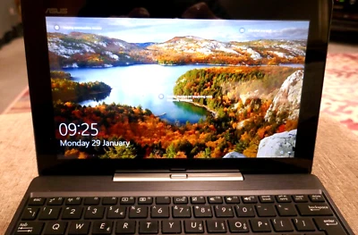 Asus Transformer Book T 100TAM - Image 1 of 4
