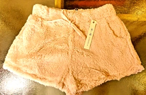 New She & Sky Pink Shaggy Fluffy Shorts size S NWT - Picture 1 of 6