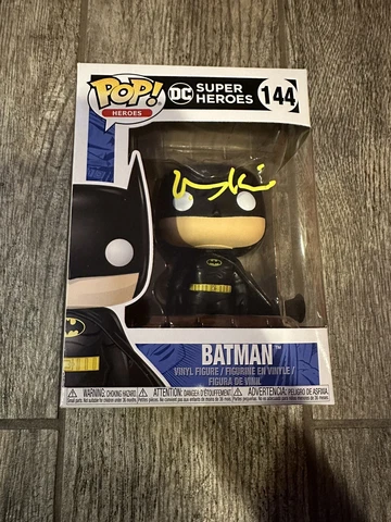VAL KILMER SIGNED BATMAN FUNKO POP BECKETT COA AUTOGRAPHED AUTO SUPER HERO Cover