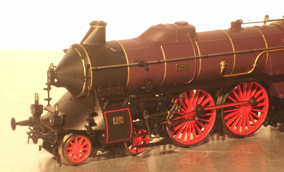 Märklin HO:   37018 K.Bay.Sts.B. Dampflok Pfalzbahn S 2/6    Digital m Sound OVP - Bild 1 von 2