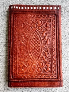 Portafoglio vintage in pelle lavorata a mano marocchino porta documenti stile boho - Foto 1 di 4