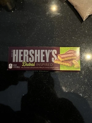 Barra de chocolate inspirada en Dubai Hershey’s, 3,12 oz - EDICIÓN LIMITADA - EN MANO MATCHA✅ Foto 1 de 2