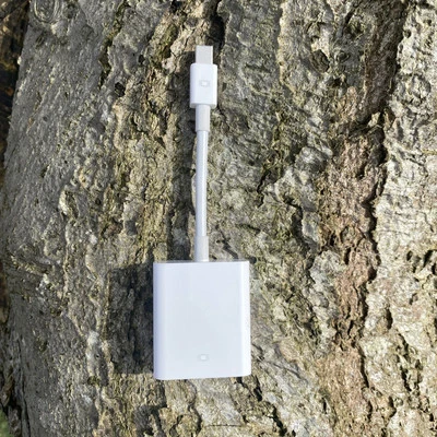 Genuine Apple A1307 Mini Display Port Thunderbolt to VGA Adapter A1307 - Image 1 of 4