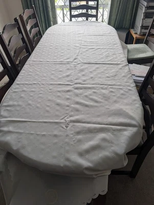 Large plain cream rectangular/oval tablecloth  -  108 x  69 inches - Image 1 of 4