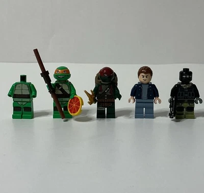 LEGO TMNT Minifigures & Parts Lot ~ Raphael, Michelangelo & More ~ READ DESCRIP… - Image 1 of 4