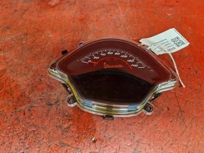 PIAGGIO GTS 125 SUPER SPEEDO CUADRO DE INSTRUMENTOS VELOCÍMETRO 2023  Foto 1 de 4