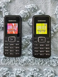 Cellulari TKS easyMobile prepagati Samsung GT-E1050 (x2) con accessori - Foto 1 di 2