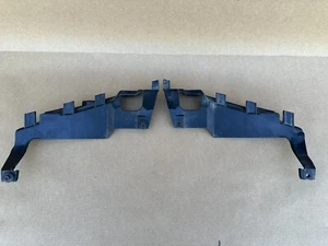 2001-2003 BMW E39 525I 530I 540I M5 Facelift Headlight Bracket, Pair L&R - Picture 1 of 11