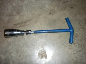 Vintage Blue Rubber Coated Handle 13/16" T Handle Spark Plug Flex Head Tool - Picture 1 of 10