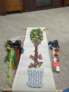 Unfinished Embroidery (46Lx13W) with Yarn And Dowels Brand Unknown - Picture 1 of 10
