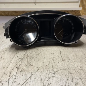 3T1920841K Tacho Kombinstrument Skoda SuperB 2.0 TDI CFH - Bild 1 von 4