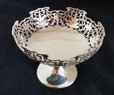 Antiguo pastel de plata esterlina / taza / tazón de fruta. Sheffield 1926.  Foto 1 de 4