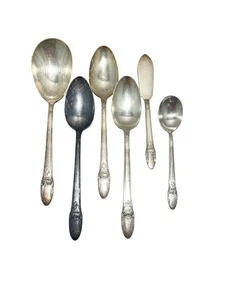 Rogers Bros IS 1937 FIRST LOVE Silverplate Serving Sugar Spoons Butter Knife - Picture 1 of 5