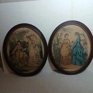 2 stampe piatti vintage vittoriane incorniciate La Mode Illustree cornici decorate ovali 12" - Foto 1 di 12