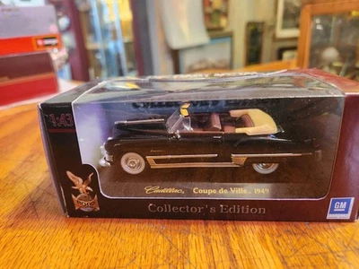 Cadillac Coupe de Ville 1949 Road Signature negro fundido a presión 1:43 en caja original Foto 1 de 4