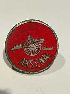 RARE VINTAGE ARSENAL FOOTBALL SUPPORTERS ENAMEL PIN BADGE maker Vaughton b'ham - Imagen 1 de 6