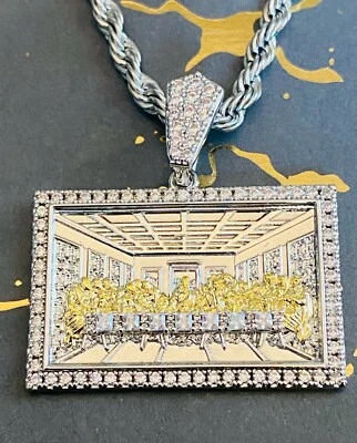 Cadena de cuerda colgante helada circonita cúbica cena familiar redonda grande plateada para hombre Foto 1 de 4