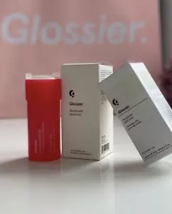 Glossier Deodorant Smooth-Glide Odor Defense Glossier You 65g Brand New - Picture 1 of 1