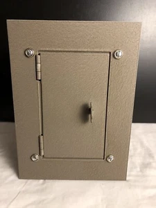 Caja metálica de montaje en pared vintage carcasa empotrada para reloj de tiempo NOS - Imagen 1 de 12