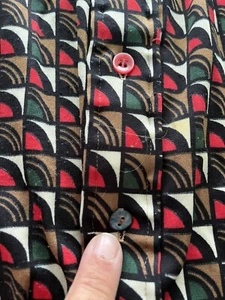  Camisa Discoteca Vintage Nylon Geométrica Años 70 Talla Pequeña Súper Suave Sedosa Cónica - Imagen 1 de 6