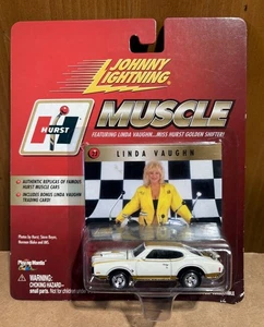 Johnny Lightning Hurst Muscle 1969 Olds Linda Vaughn Miss Hurst 1:64 Diecast NIP - Picture 1 of 3
